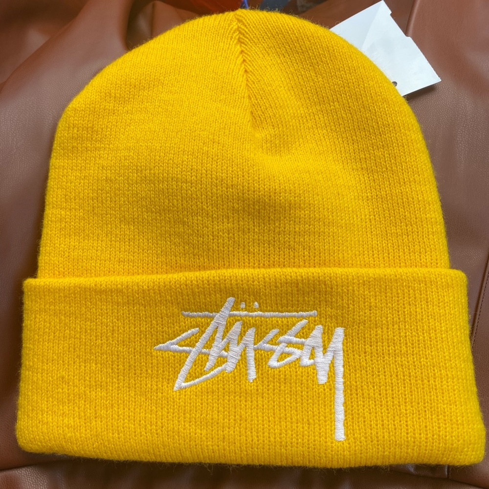 yellow stussy beanie - Picture 2 of 5